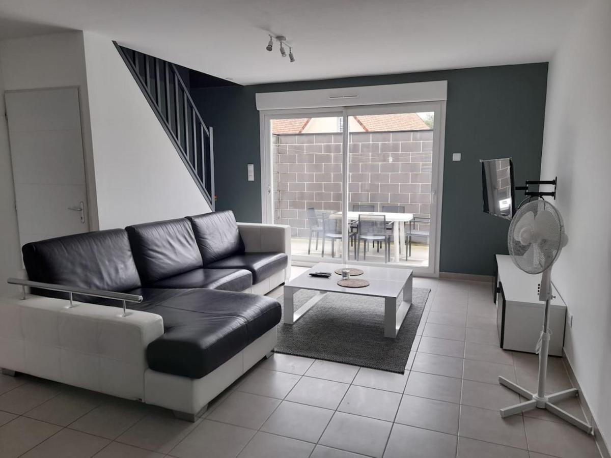 Logement De 100M2 Avec Terrasse Wardrecques Luaran gambar