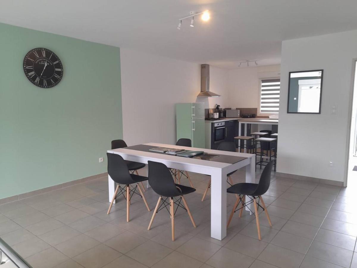 Logement De 100M2 Avec Terrasse Wardrecques Luaran gambar
